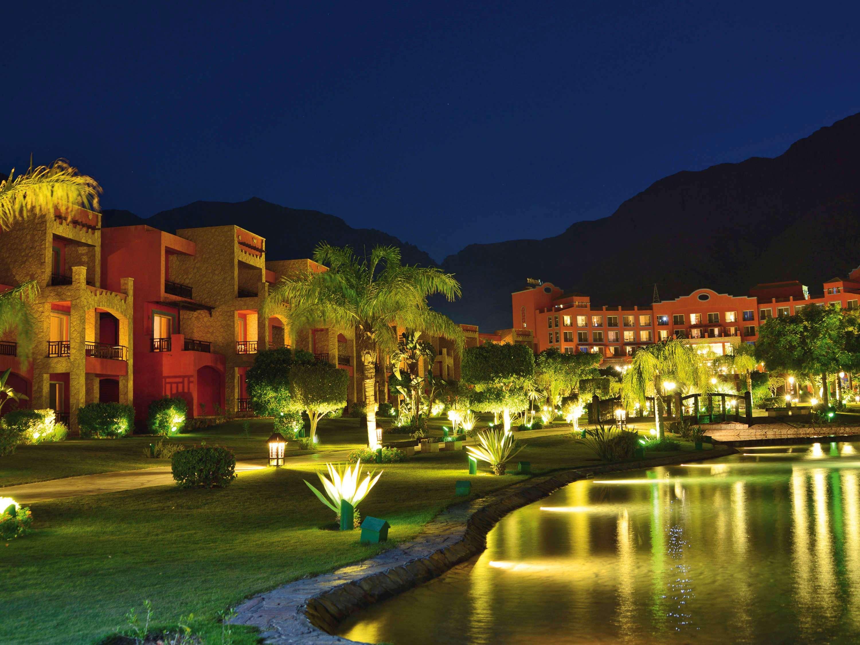 Moevenpick Resort El Sokhna Ain Sukhna Eksteriør bilde Mardan Palace